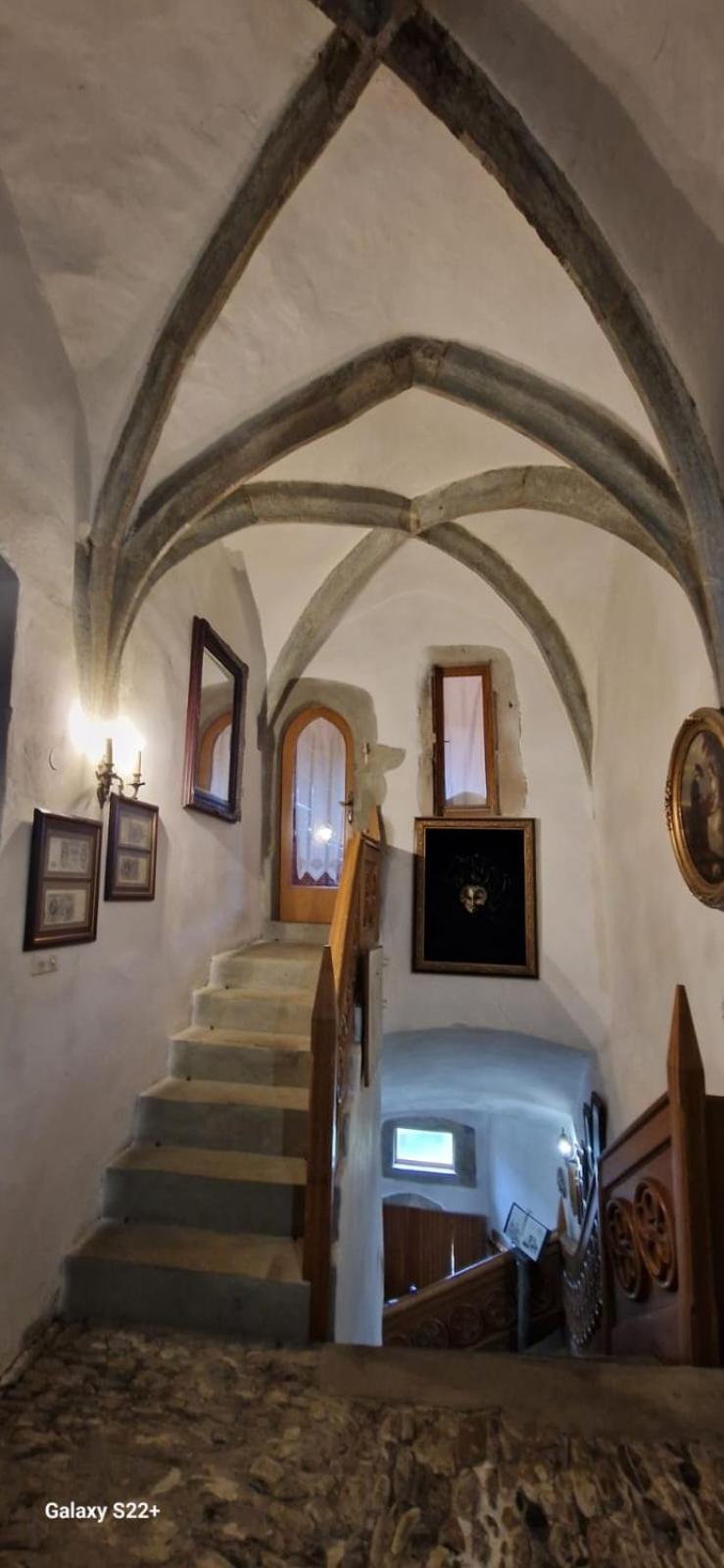 Burg Hermannstein - Monks Room Wetzlar Exterior foto